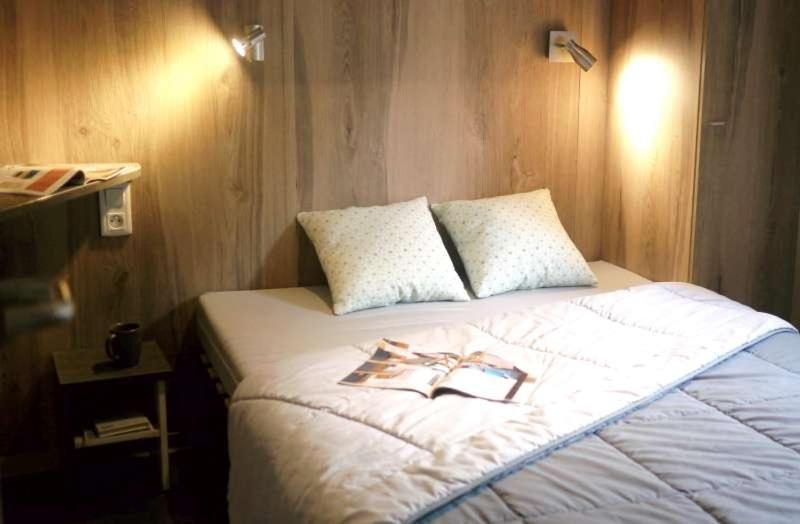 Camping Le Suroit Le Bois-Plage-en-Re Exterior photo